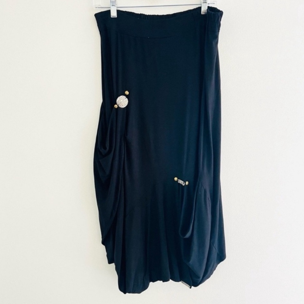 Darkwin Black Gathered Pendant Detailed Midi Skirt Large